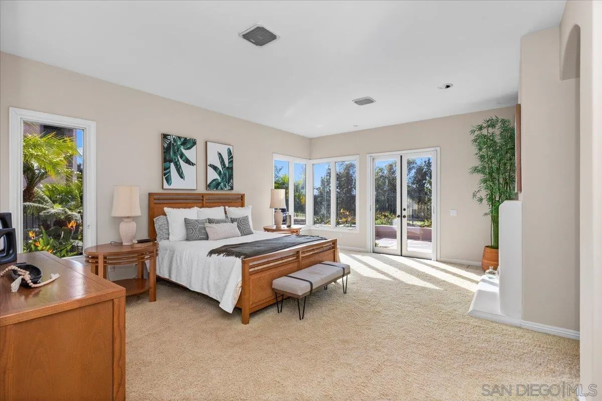 7279 Spoonbill Lane