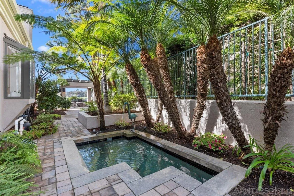 7279 Spoonbill Lane