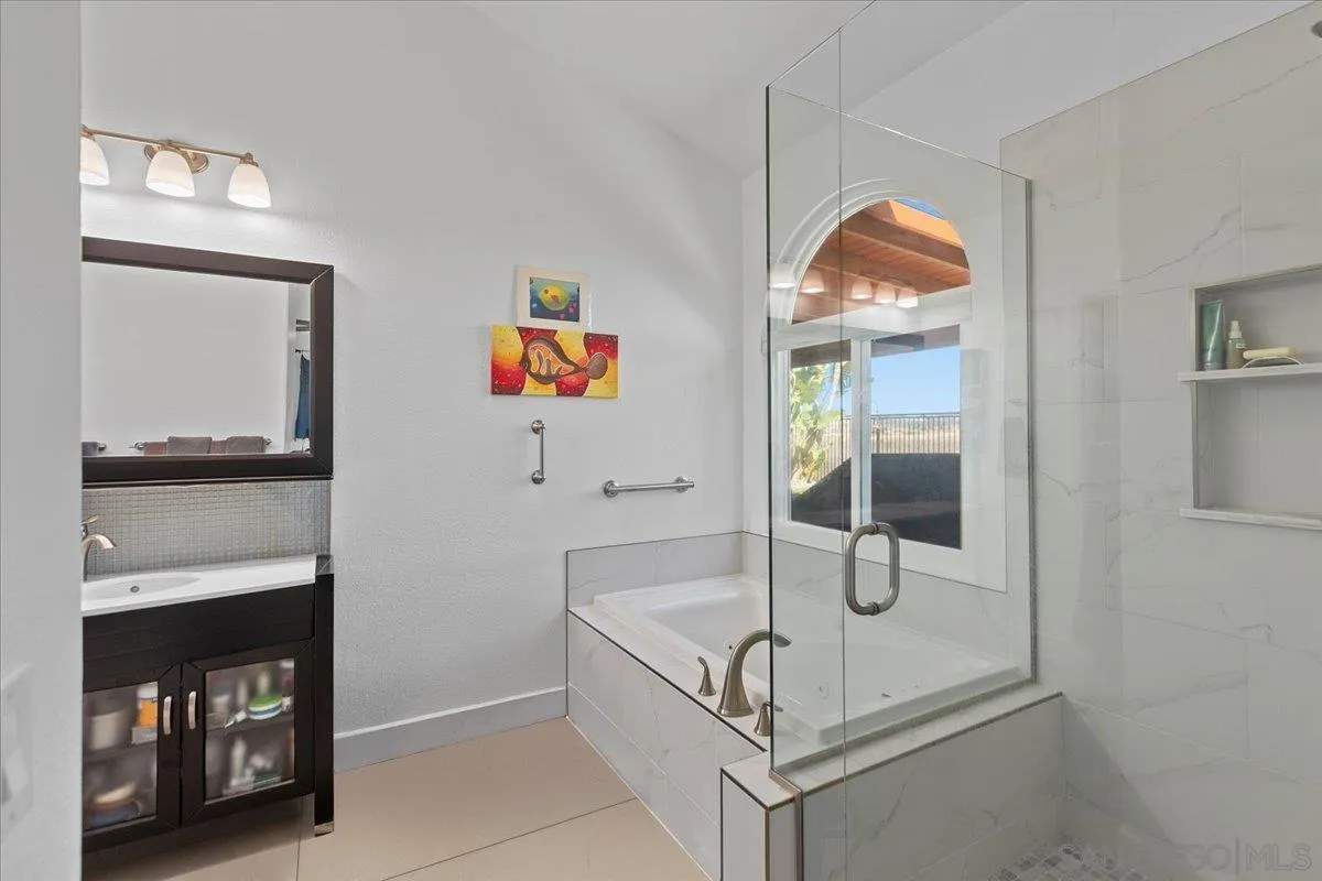 330 Luiseno