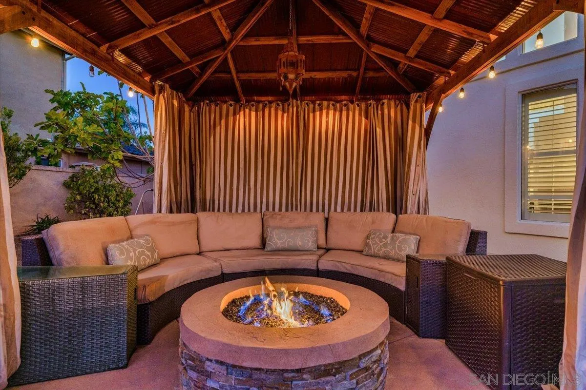 445 De Anza Court