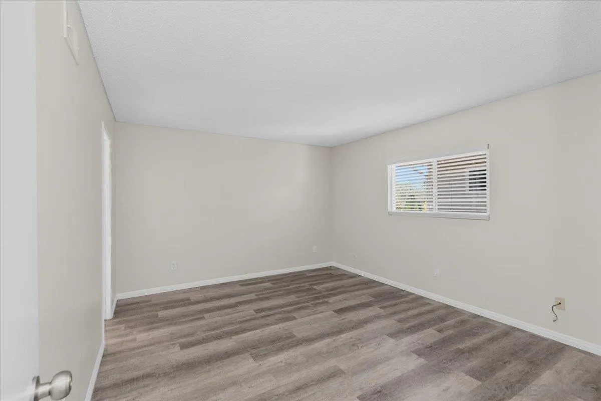 2112 East Vista Way Unit: 8