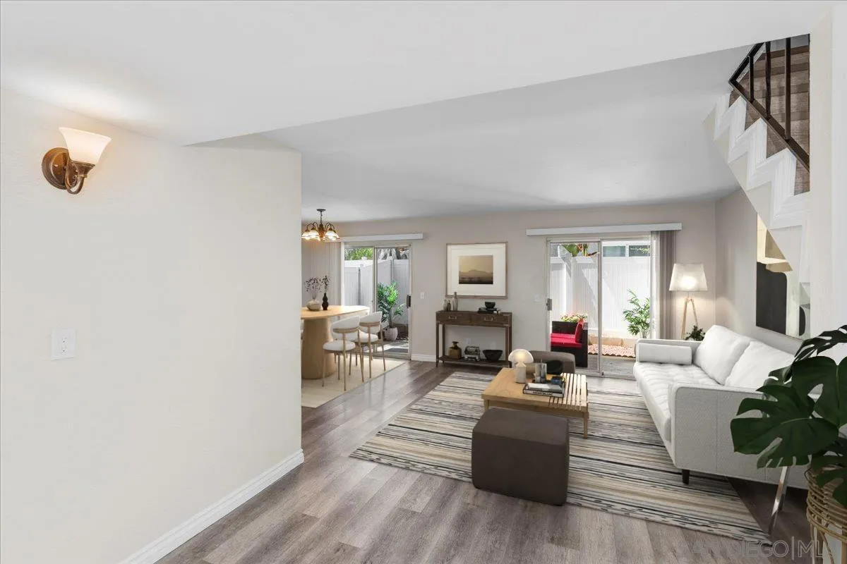 2112 East Vista Way Unit: 8