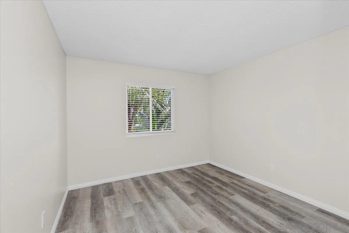 2112 East Vista Way Unit: 8