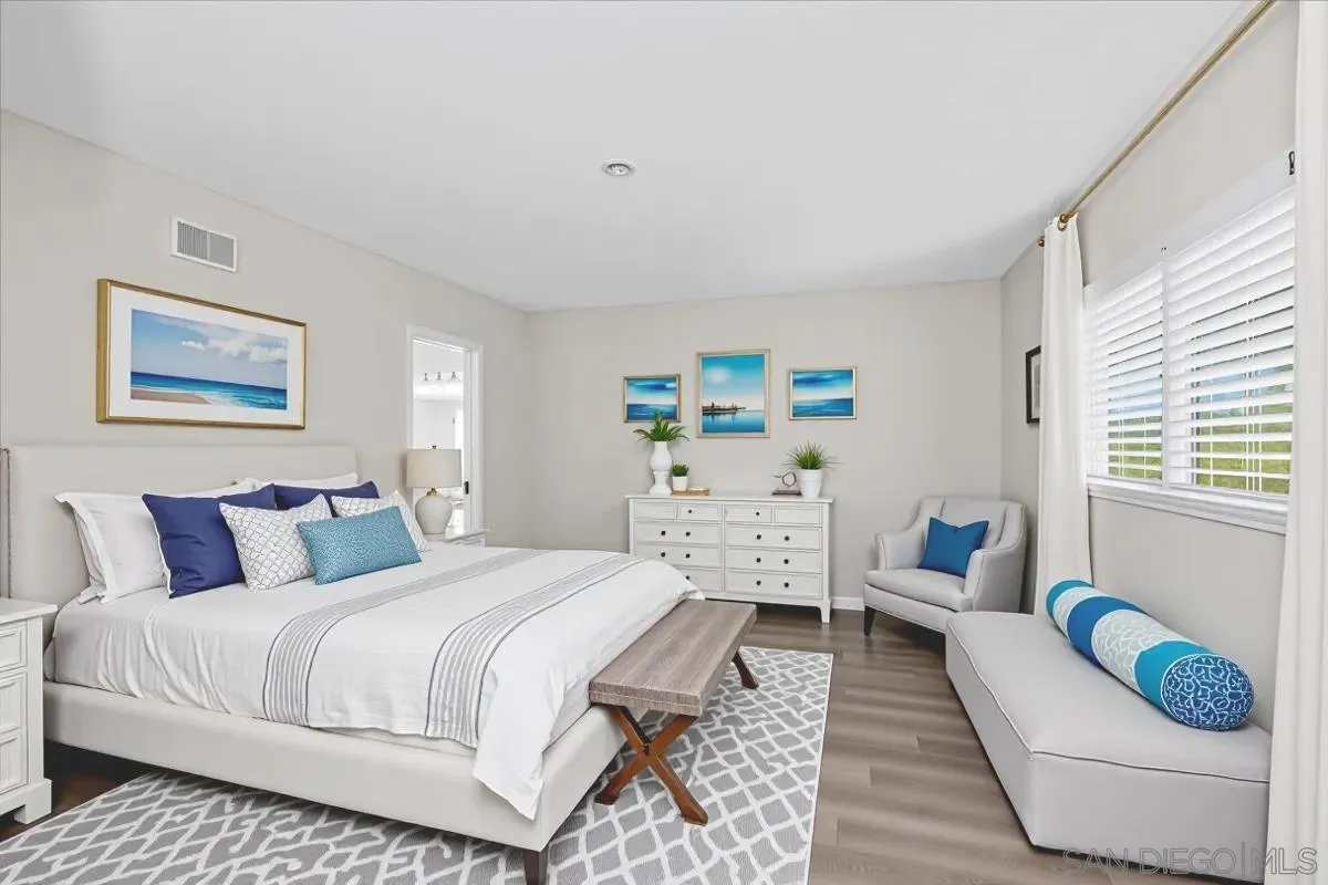 2112 East Vista Way Unit: 8
