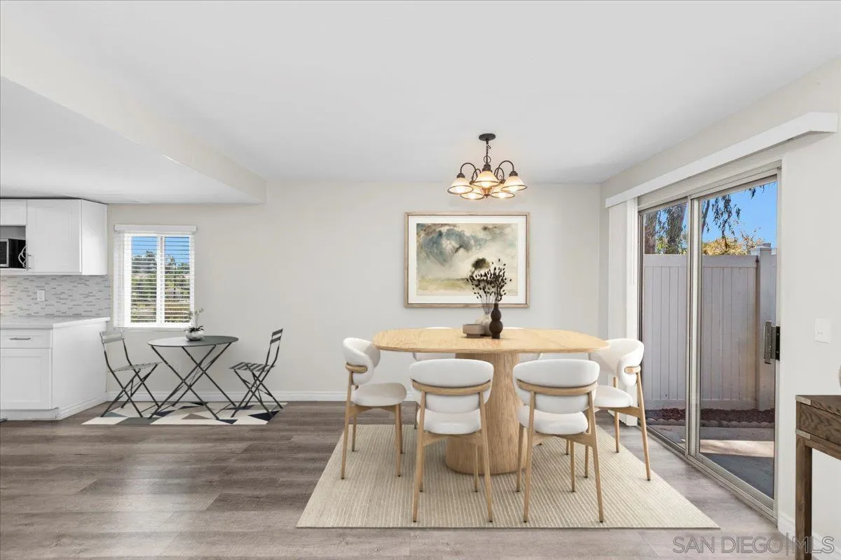 2112 East Vista Way Unit: 8