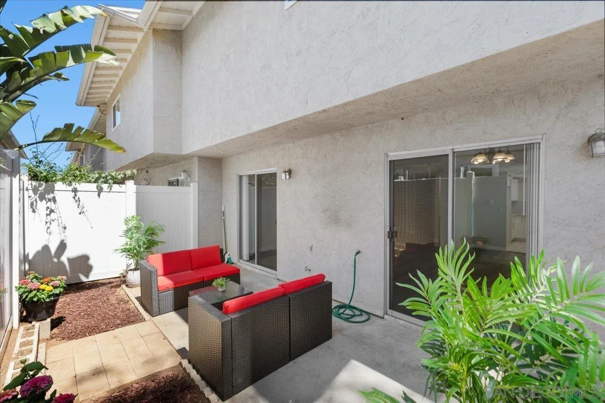 2112 East Vista Way Unit: 8