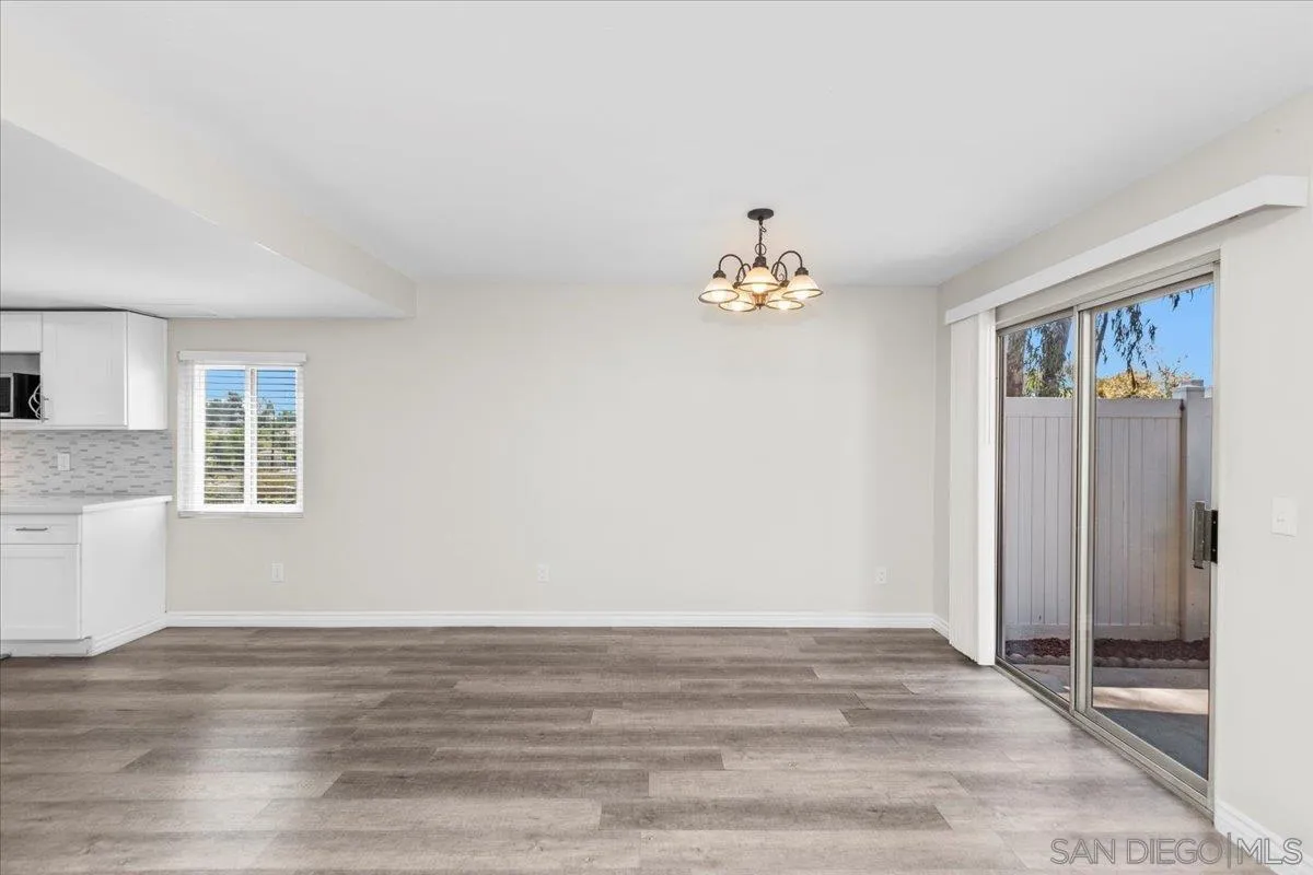 2112 East Vista Way Unit: 8