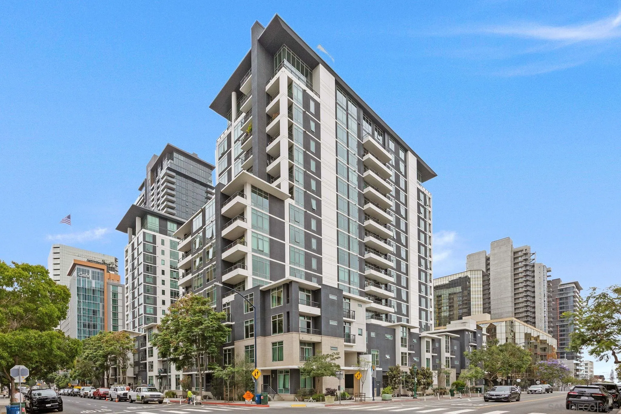 425 W Beech Street Unit 327