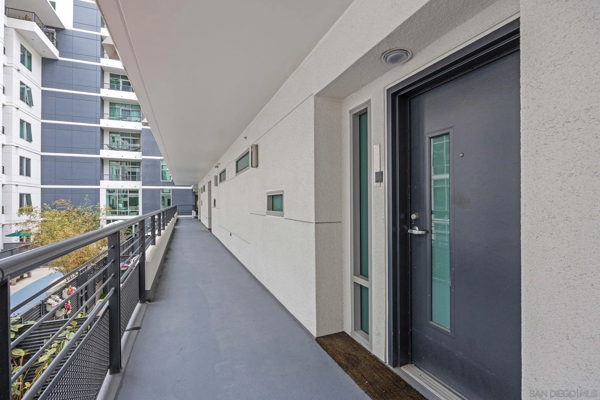 425 W Beech Street Unit 327