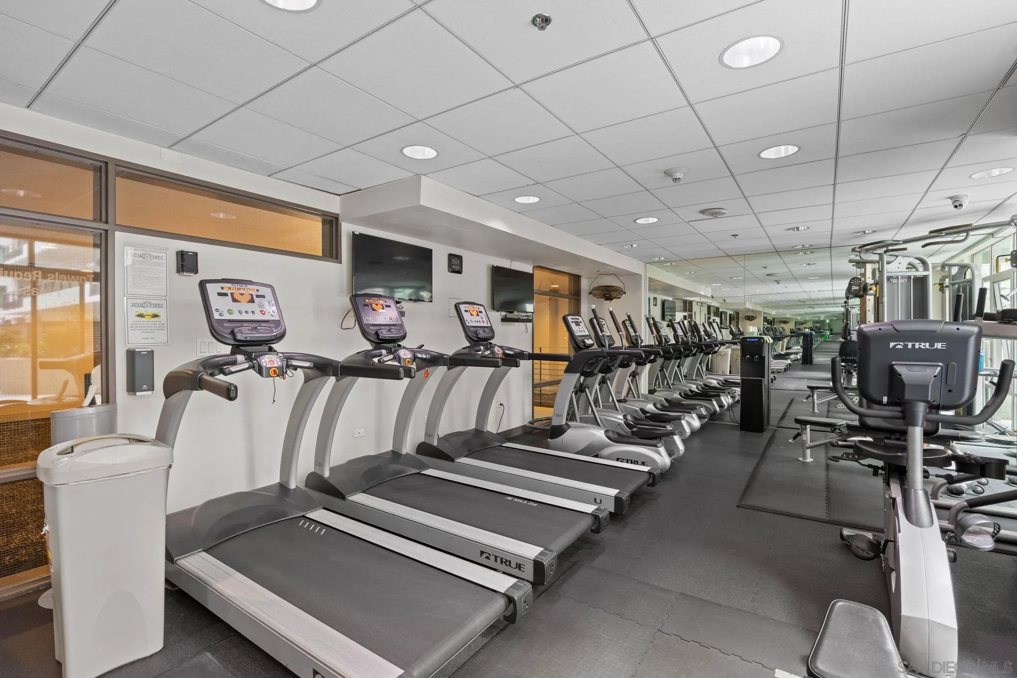 425 W Beech Street Unit 327