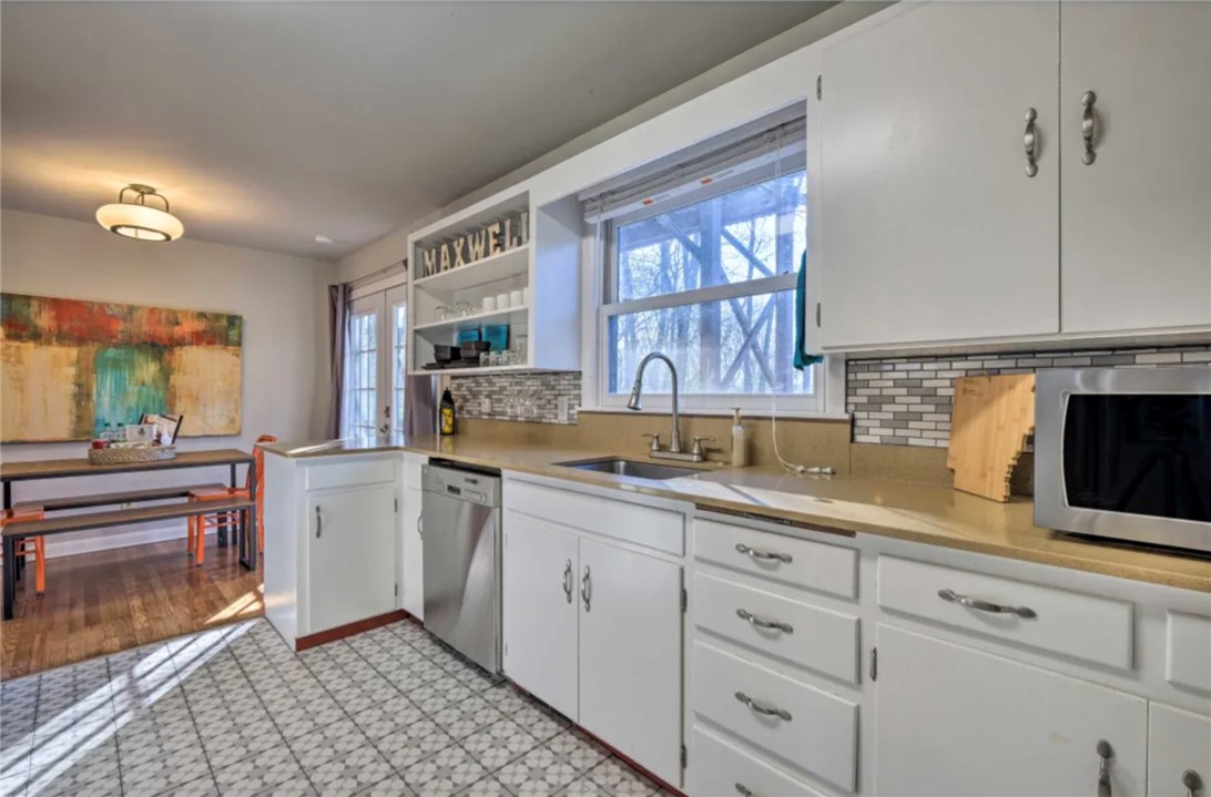 1617 N Maxwell Drive