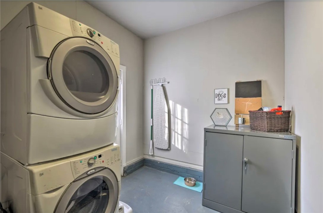 1617 N Maxwell Drive