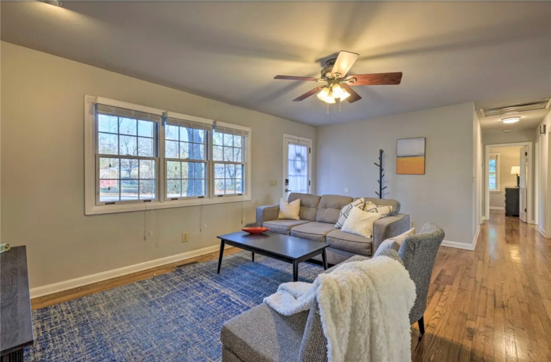 1617 N Maxwell Drive