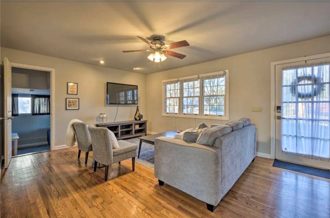 1617 N Maxwell Drive