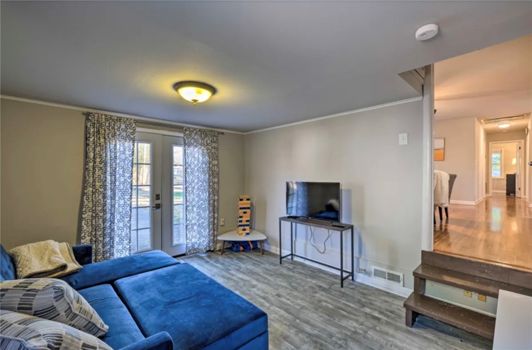 1617 N Maxwell Drive