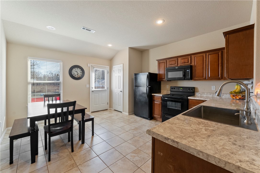 6109 Warrington Road