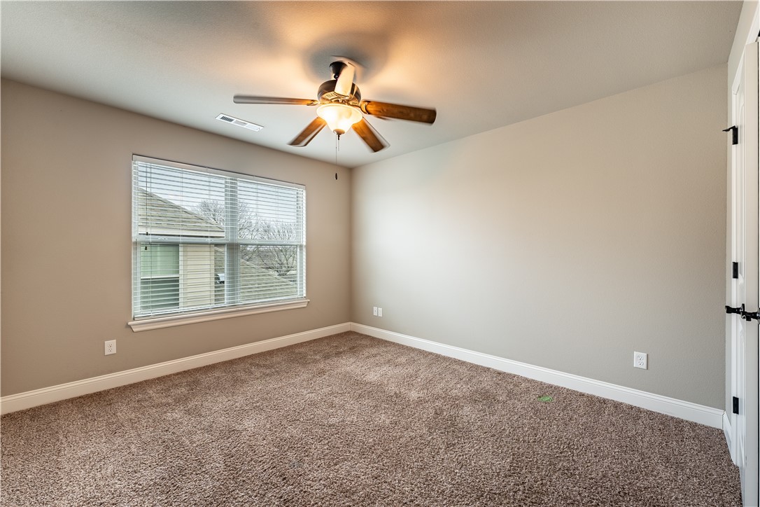 905 SW Caprington Street