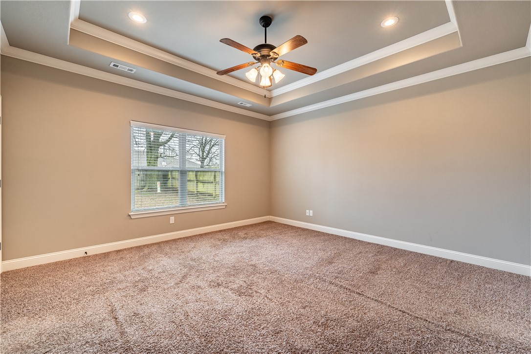 905 SW Caprington Street