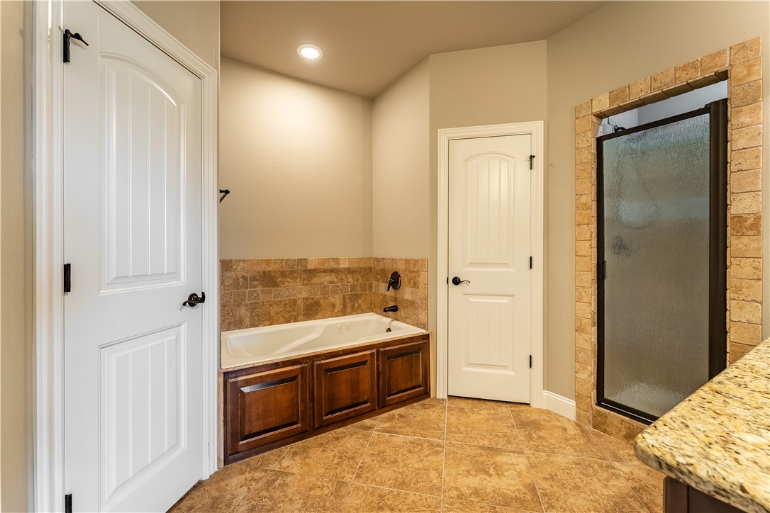 905 SW Caprington Street