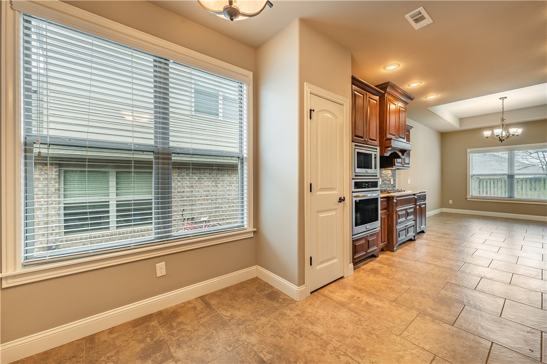 905 SW Caprington Street