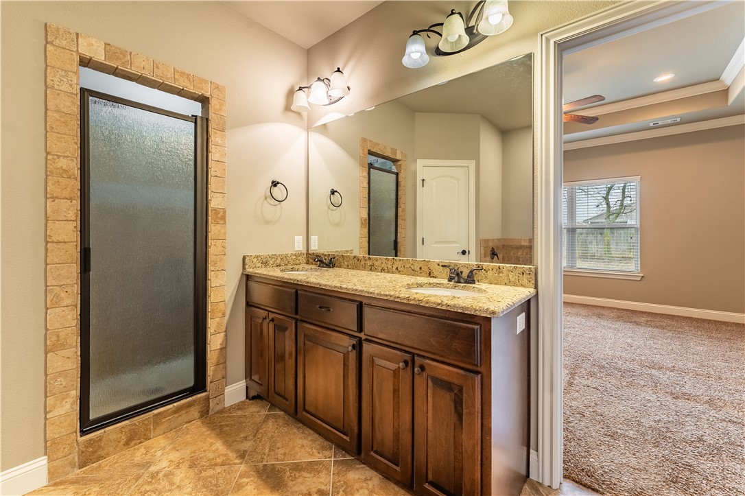 905 SW Caprington Street