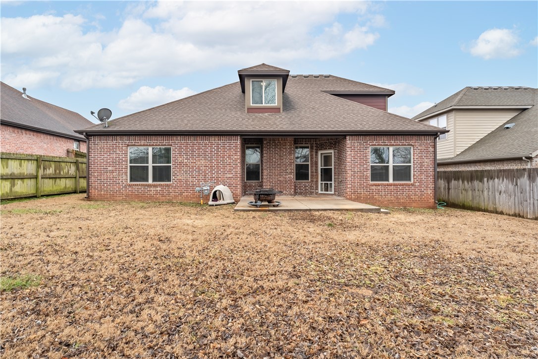 905 SW Caprington Street