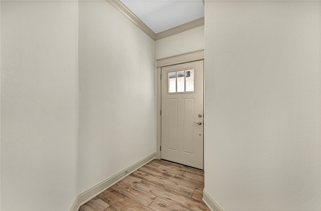 2819 W Persimmon Street