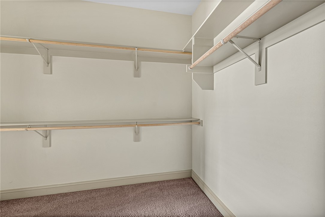 2819 W Persimmon Street