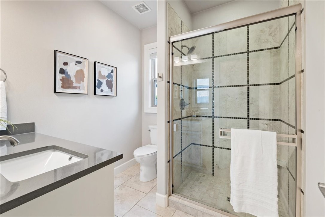 4413 W Meadow Oaks Drive