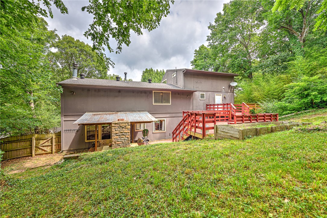 1062 Valley View Drive