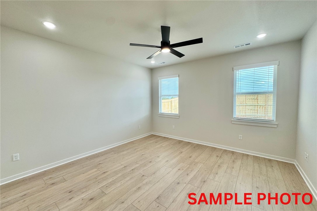 5902 SW Desert Avenue