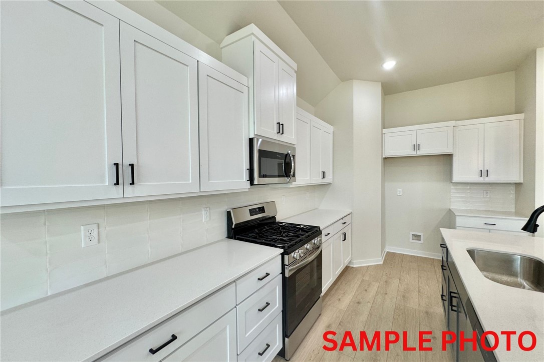 5902 SW Desert Avenue