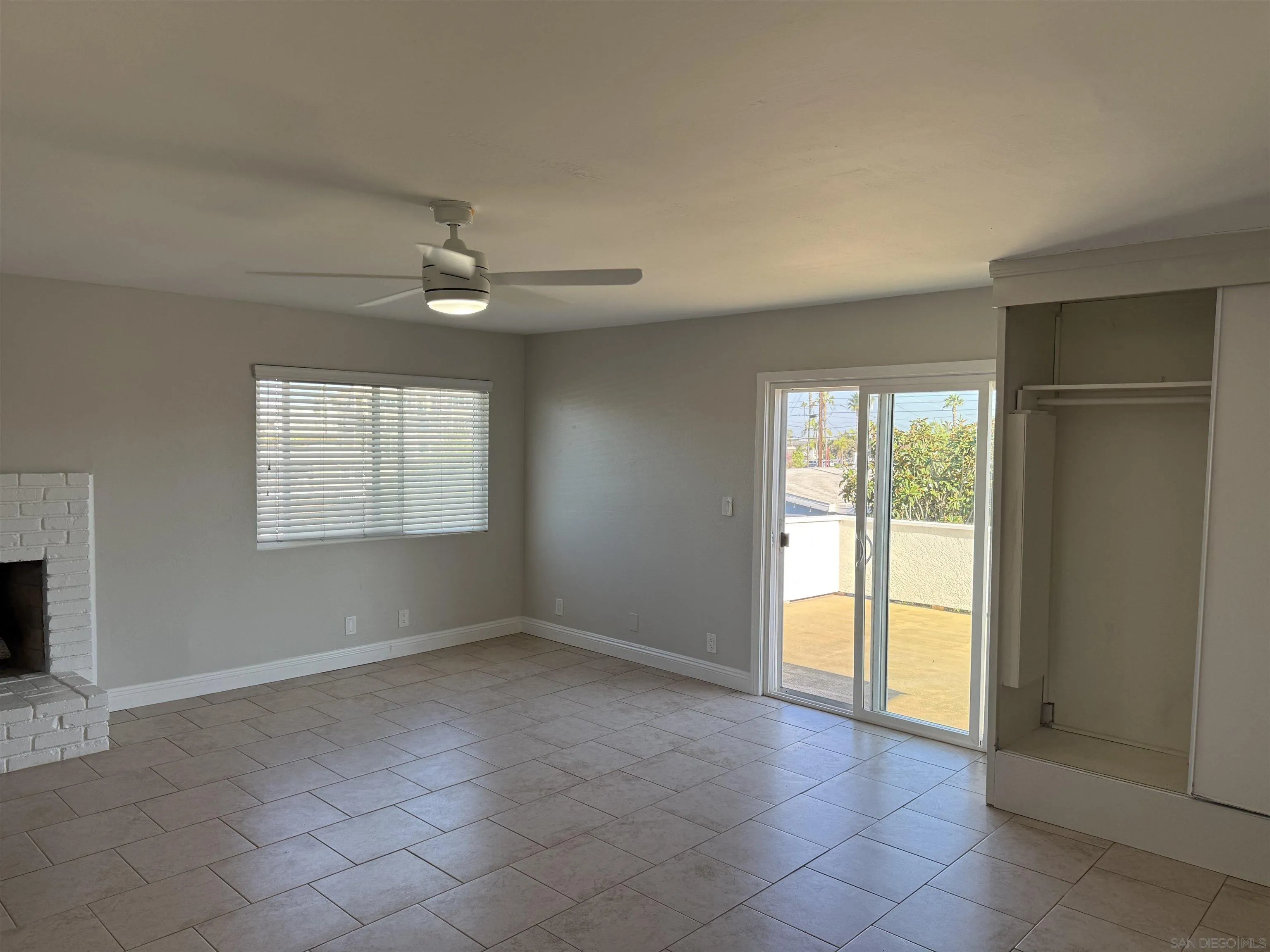 318 Donax