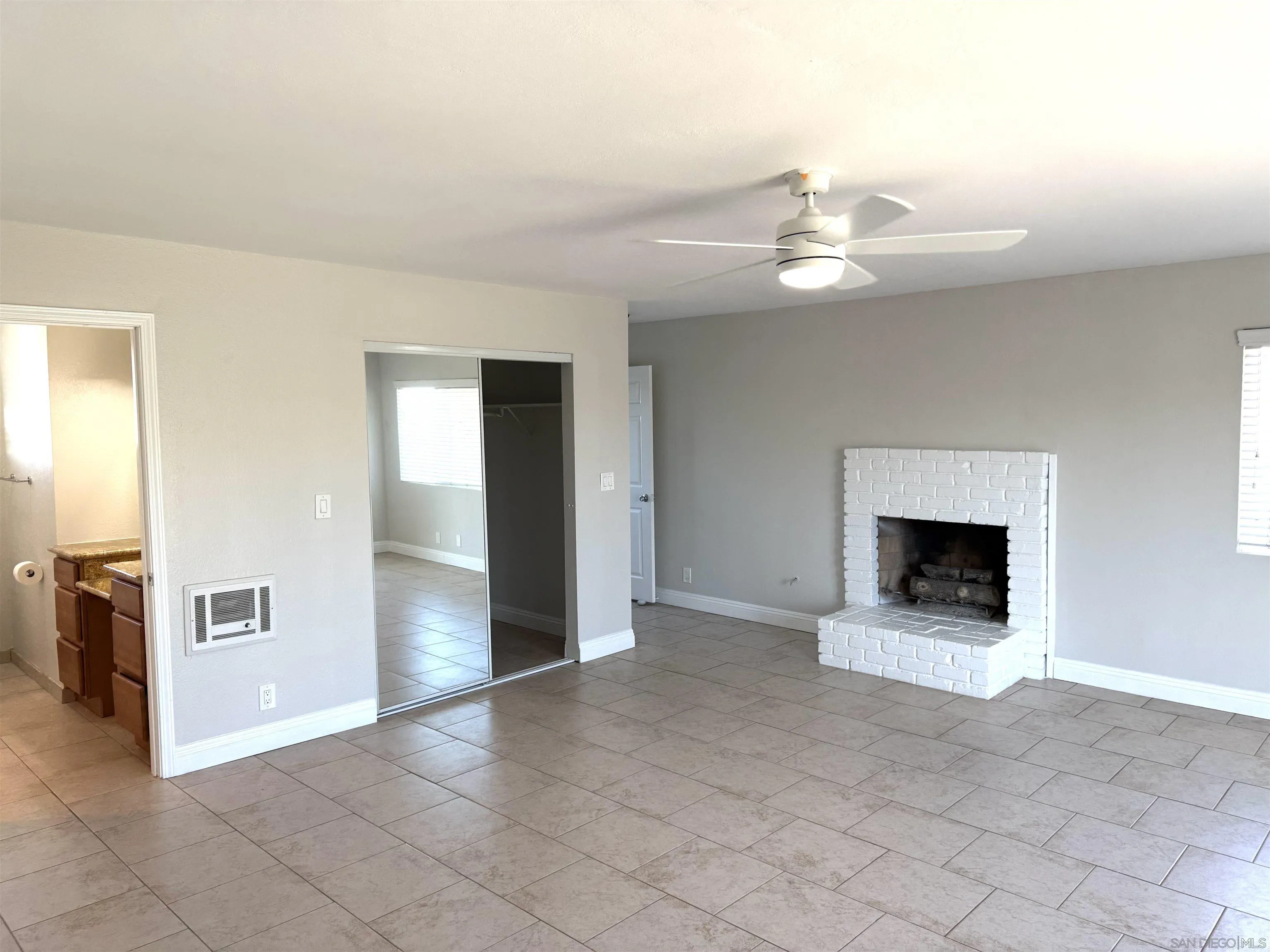 318 Donax