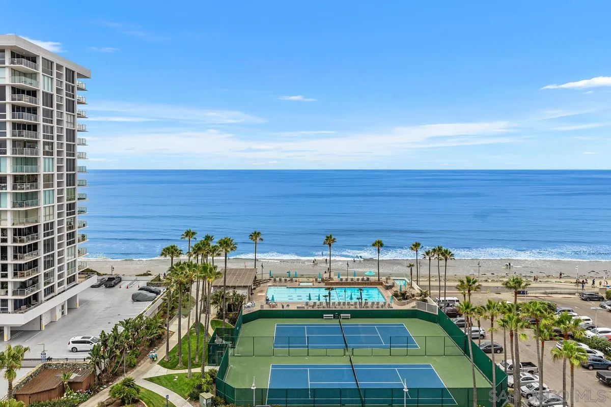 1810 Avenida Del Mundo Unit 908