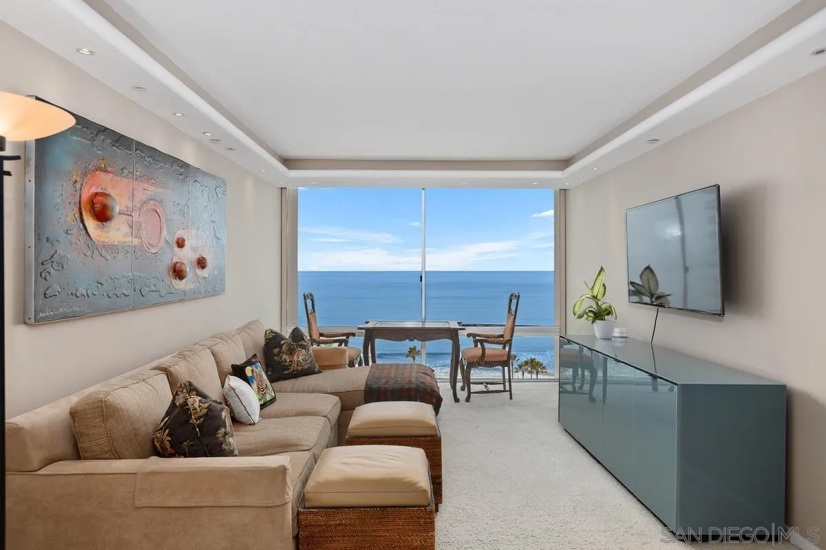 1810 Avenida Del Mundo Unit 908