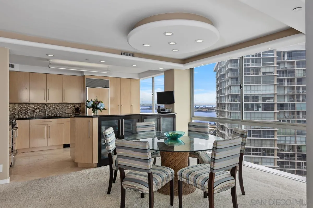 1810 Avenida Del Mundo Unit 908