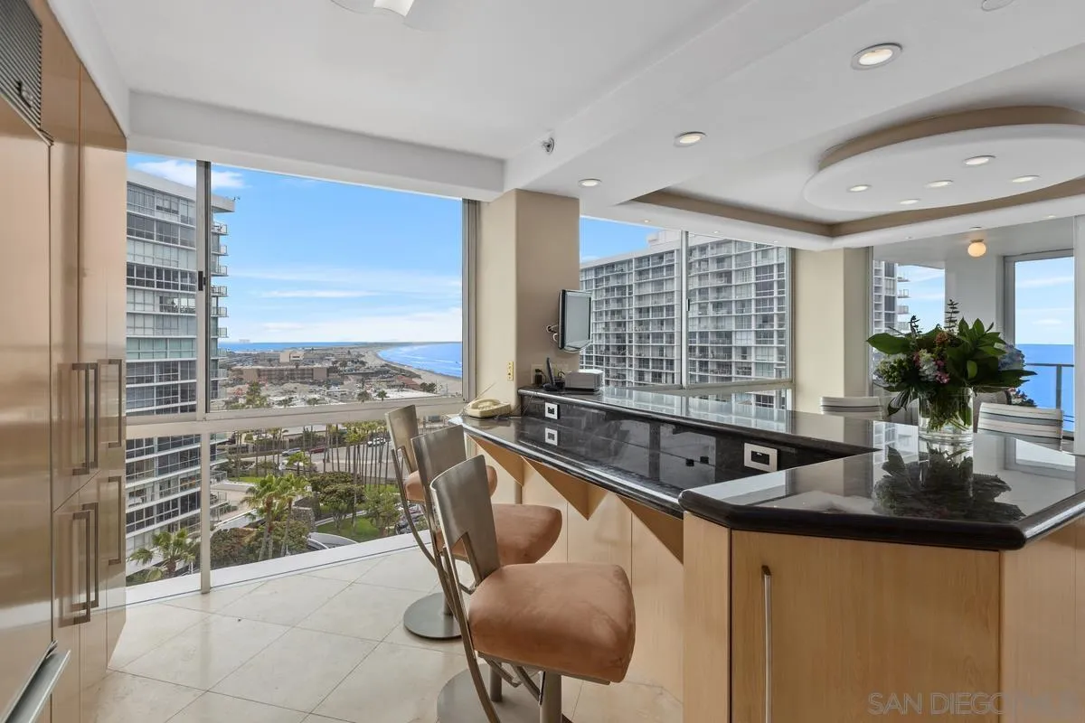 1810 Avenida Del Mundo Unit 908