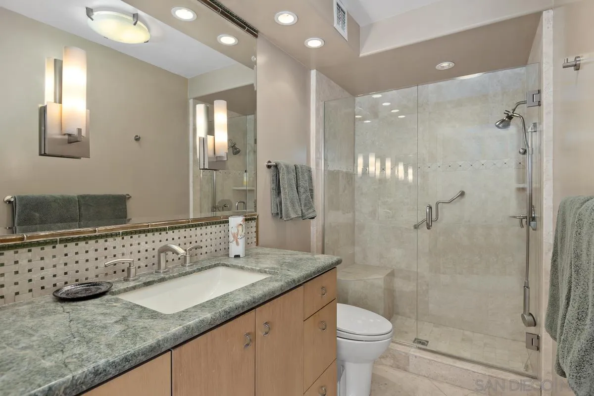 1810 Avenida Del Mundo Unit 908