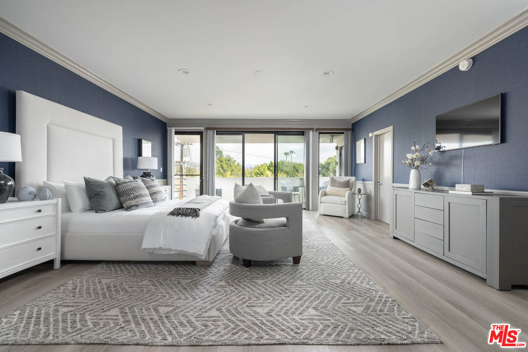 214 N Crescent Dr Unit: 3