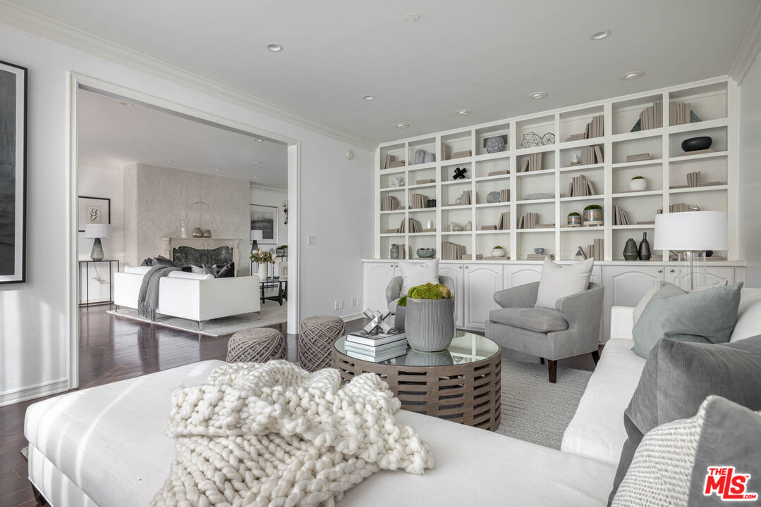 214 N Crescent Dr Unit: 3