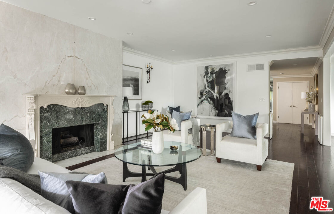 214 N Crescent Dr Unit: 3