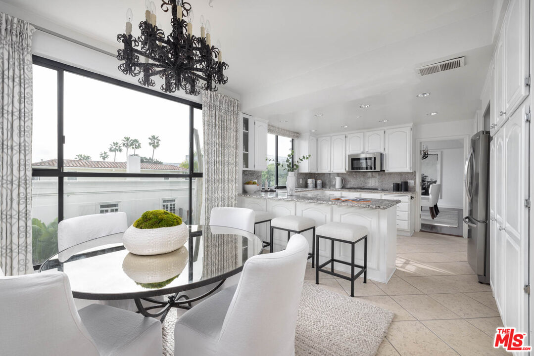 214 N Crescent Dr Unit: 3