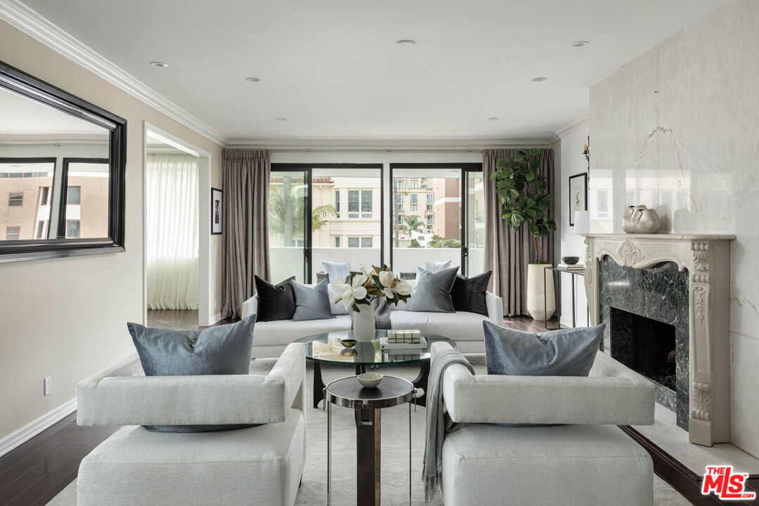 214 N Crescent Dr Unit: 3