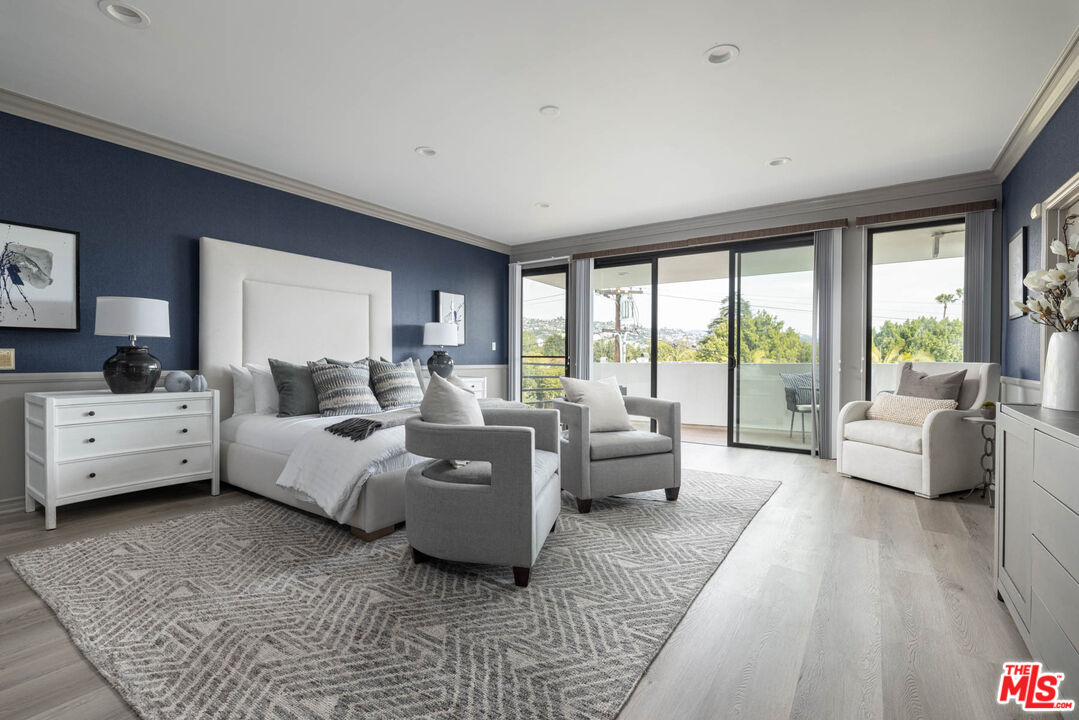 214 N Crescent Dr Unit: 3