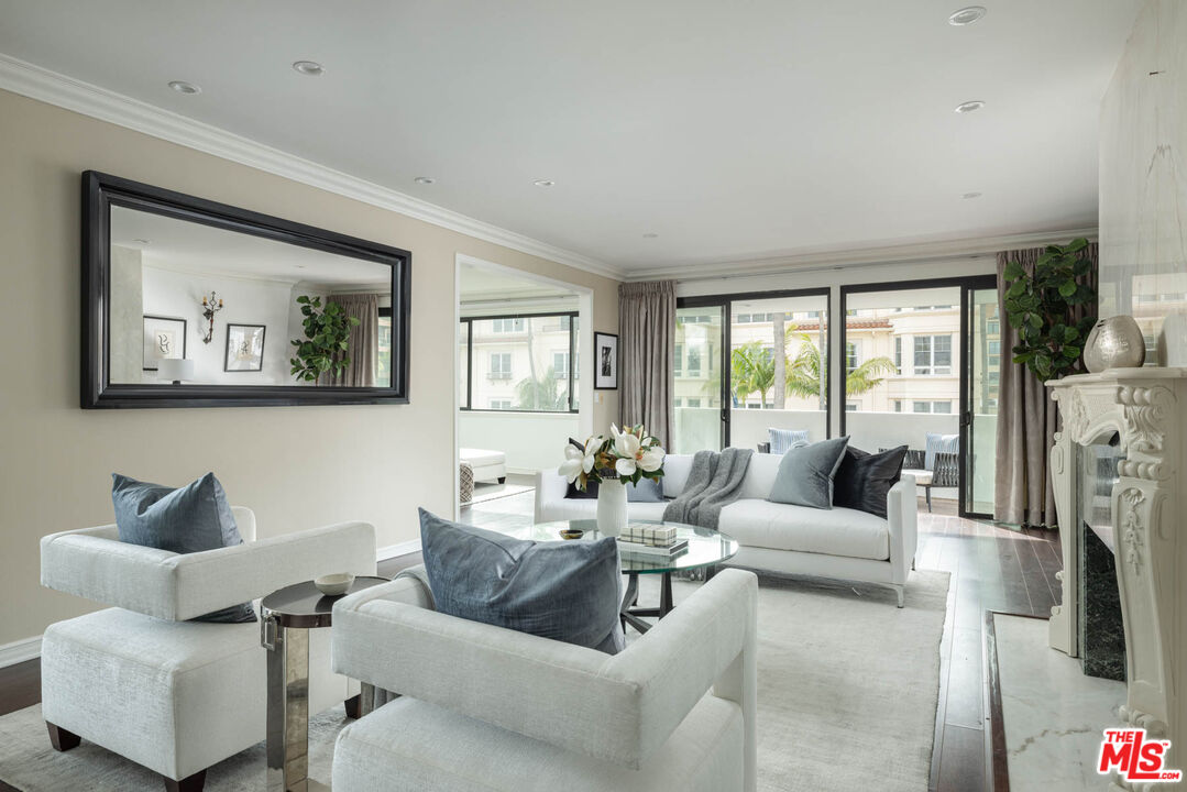 214 N Crescent Dr Unit: 3