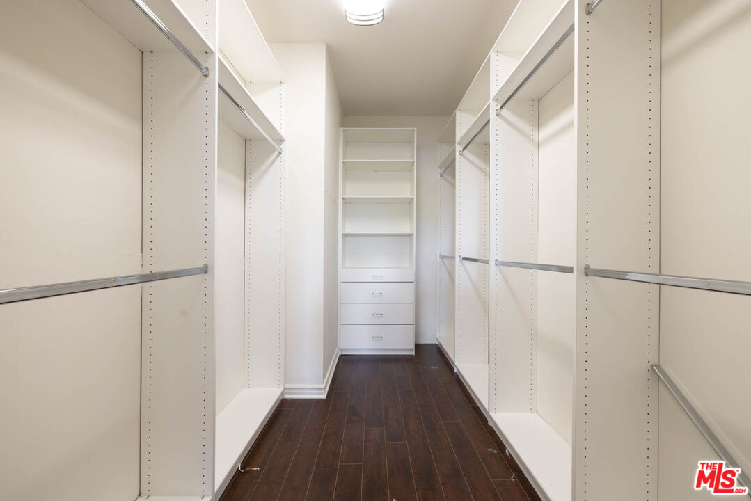 214 N Crescent Dr Unit: 3