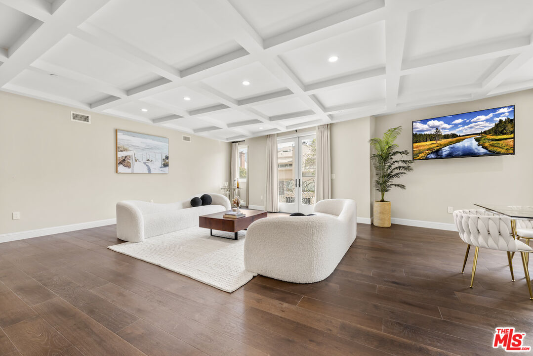 1825 Pandora Ave Unit: 304