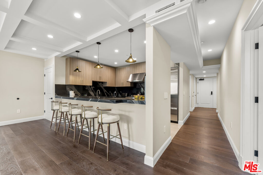 1825 Pandora Ave Unit: 304