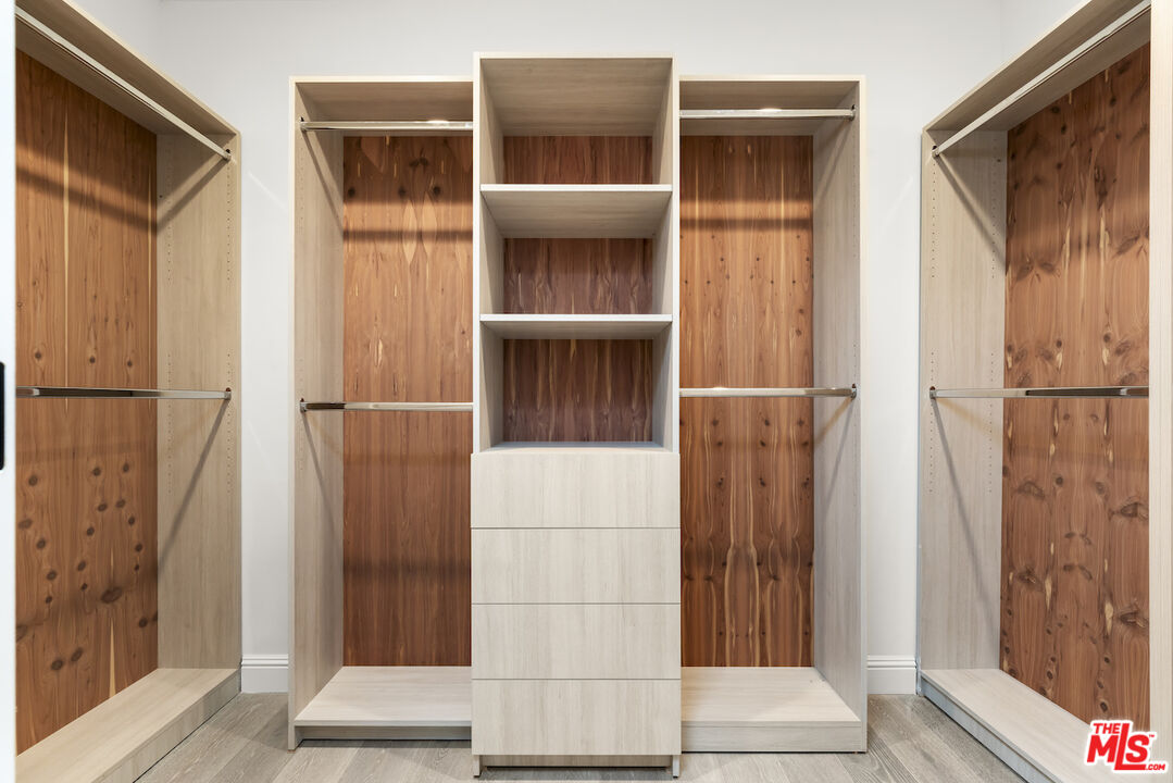 1825 Pandora Ave Unit: 104